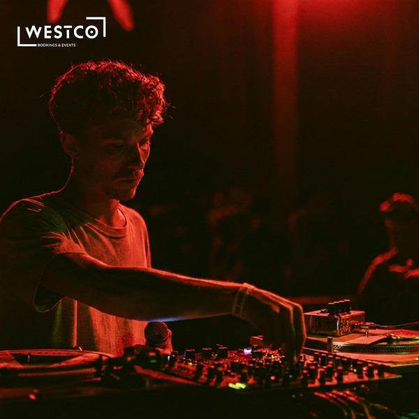 LEWIS BENNETT/Burning Bug Sound System